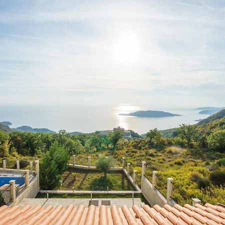 Sunbreeze Delux Vilas Budva Exterior photo