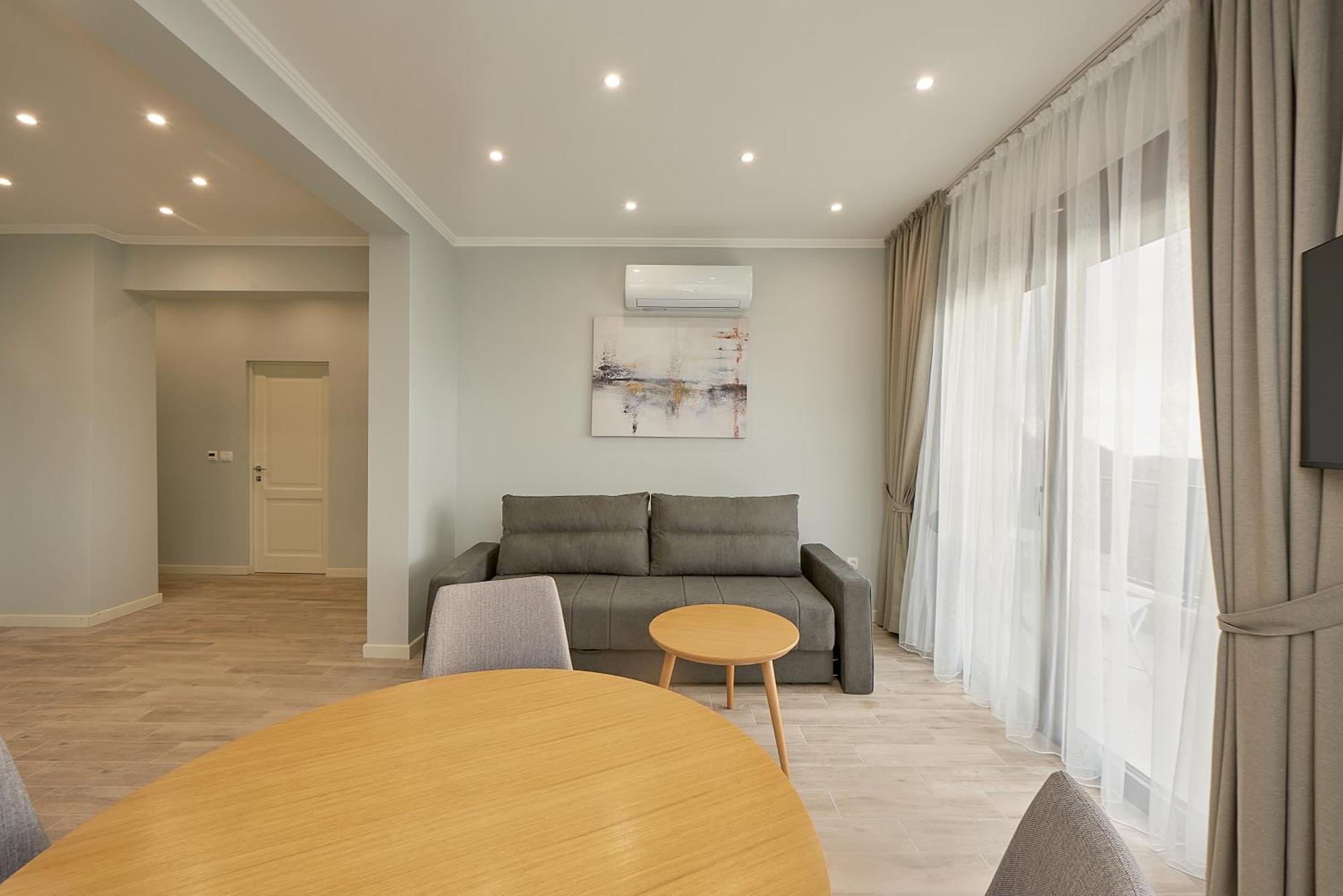 Sunbreeze Delux Vilas Budva Exterior photo